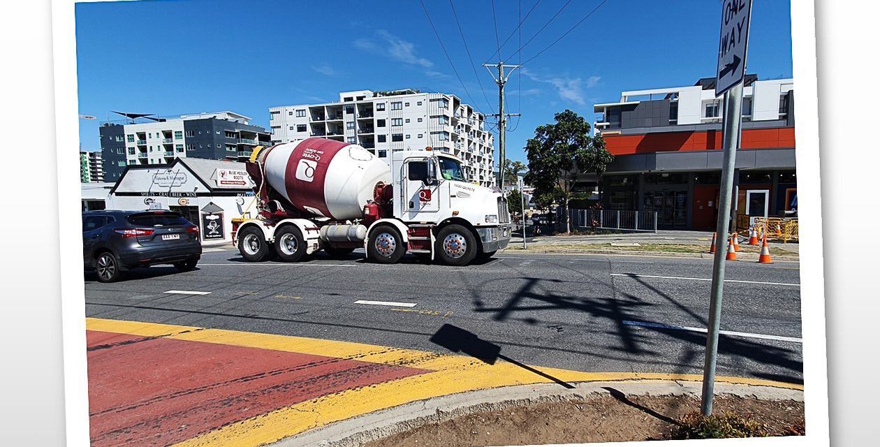 Montague Road traffic lights welcomed, but better planning still needed