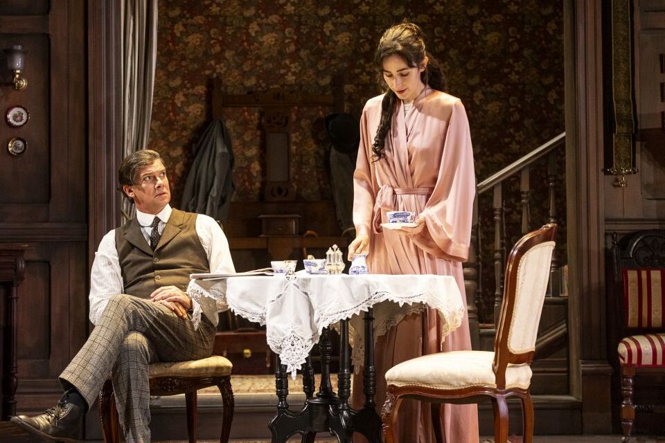 “Gaslight” at QPAC – Come and see it. It will reward you.